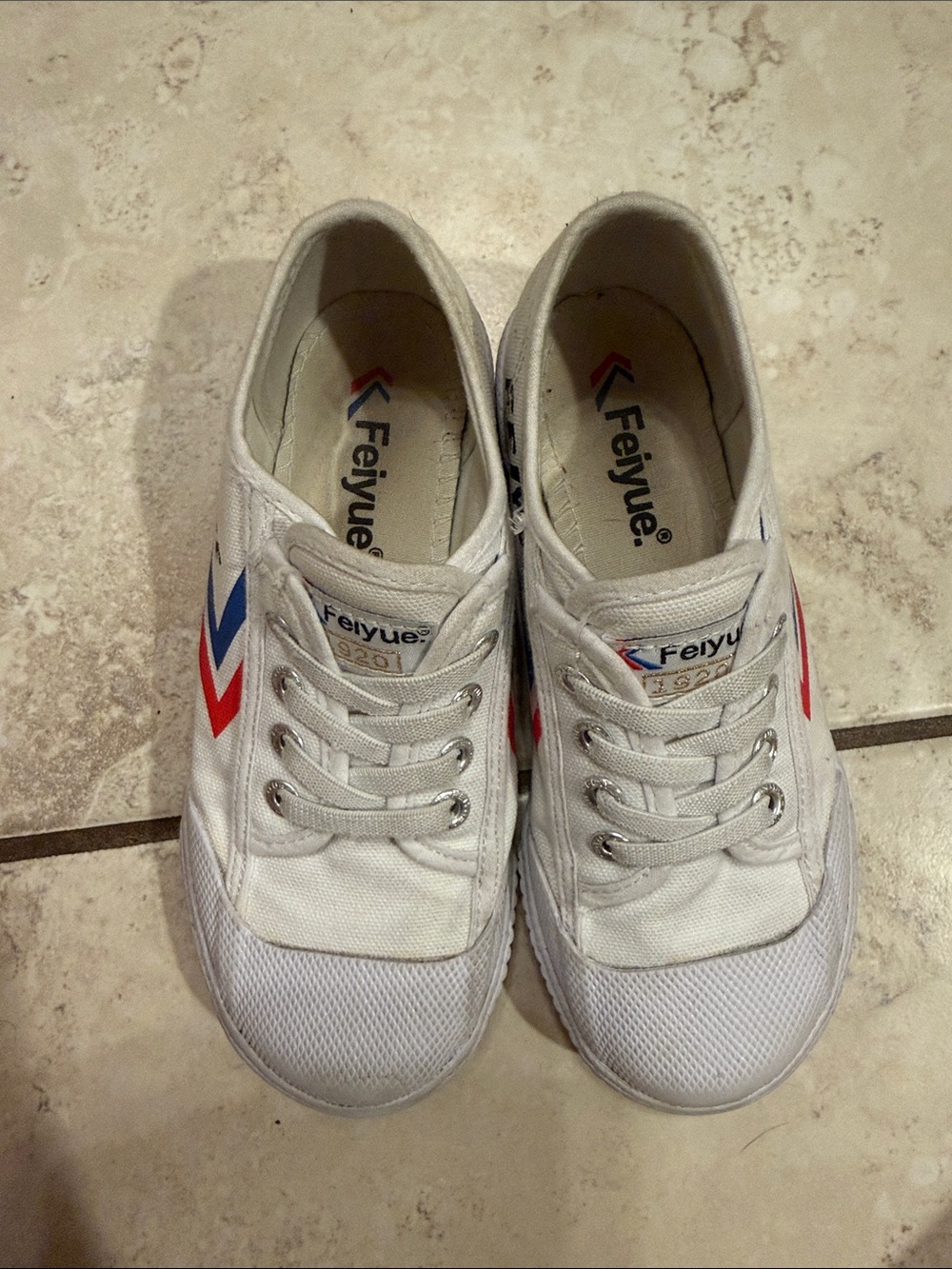 Feiyue Kids White Canvas Sneakers with Red & Blue Accents Size 1 - Picture 7 of 8